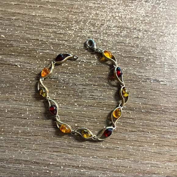 Jewelry - Vintage 70s bracelet